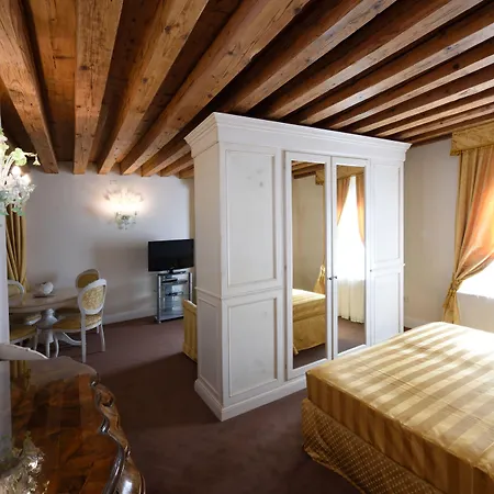 Hotel Ai Reali - Small Luxury Of The World 4*